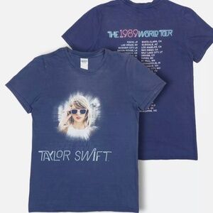 Authentic Taylor Swift 1989 World Tour Tshirt